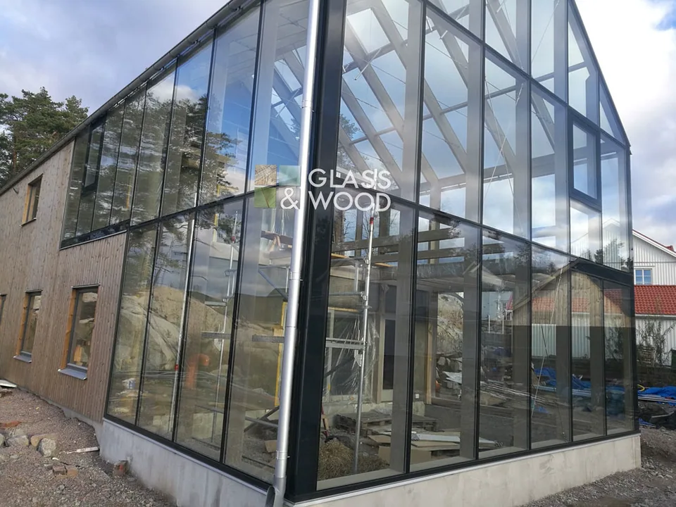 Stiklotas fasādes, strukturālais stiklojums